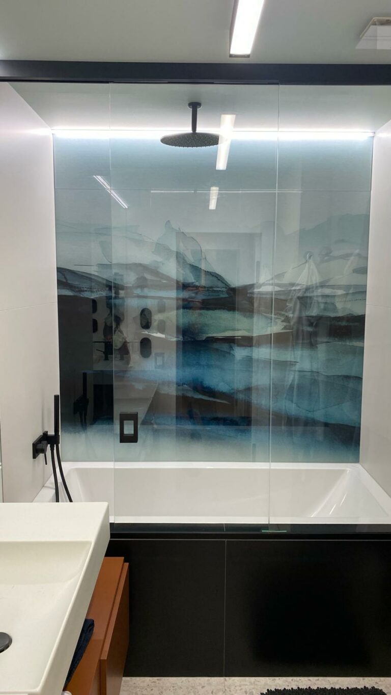 skleněné obklady do koupelny