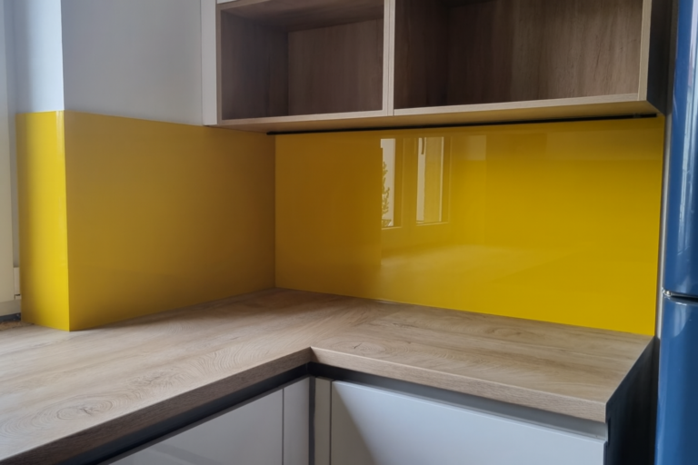 Skleněný obklad do kuchyně