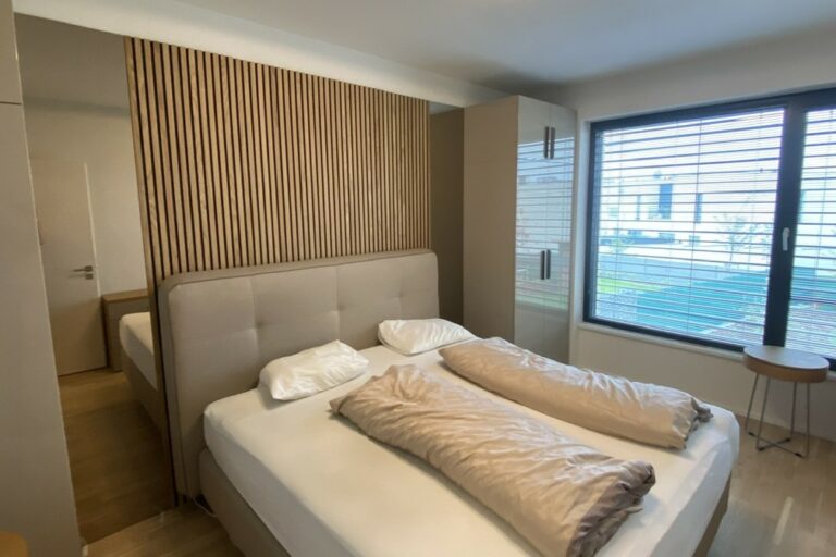 ekologický zrcadlový obklad